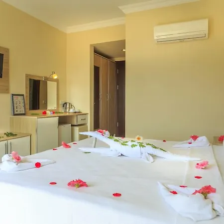 Milkyway & Aparthotel 3*