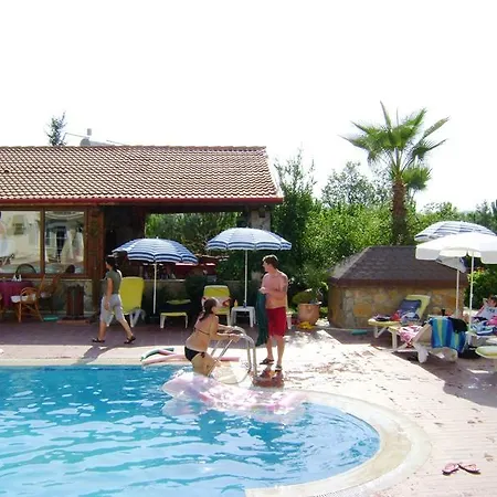 Milkyway & アパートホテル 3*